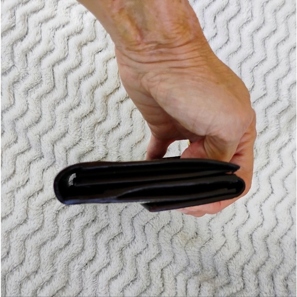 Gucci Python Green Limited Edition Wallet RARE - Picture 9 of 16